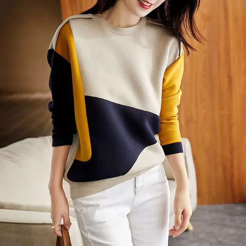 

Geometric Matching, Plus-size T-shirts, Women's 2021, Spring and Autumn, New Round Neck, Loose, Long-sleeved Tops