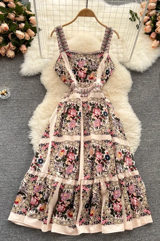 

Palace style dress 2021 new summer dress female design sense niche retro print temperament self-cultivation holiday suspender