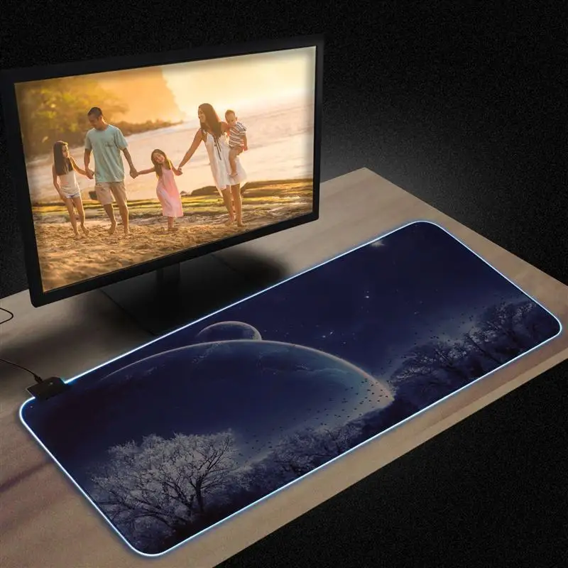 

Non-Slip Gaming Mouse Mat Rubber Base LED Light RGB Mouse Mat for Computer PC