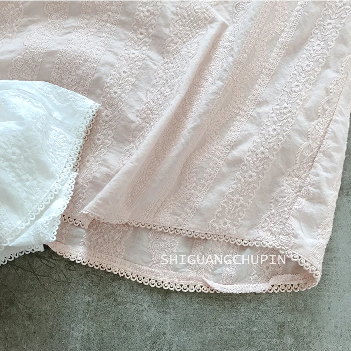 

2020 New Summer Women Blouse Mori Girl Literary Embroidery Thin V-Neck Loose Cotton Tops Women Short Sleeve Shirt