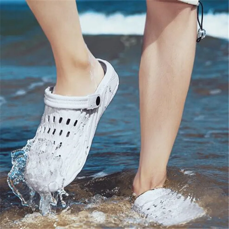 

New men's sandals fashion integrated thick-soled indoor and outdoor wading sandals light and comfortable casual men's slippers