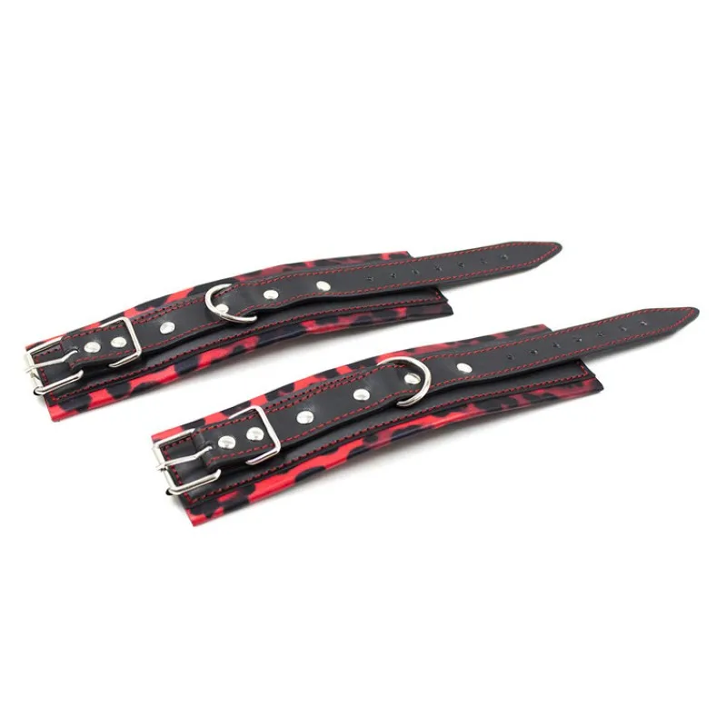 Секс-игрушки кожаные леопардовые наручники красная железная цепочка