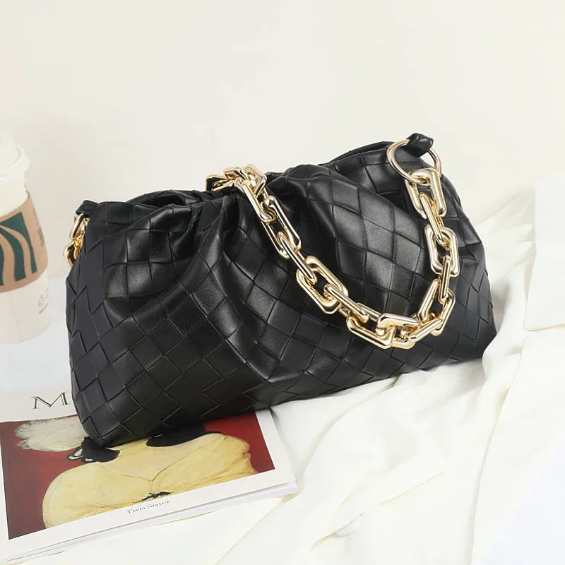 

2020 new fashion pleated chain handbag Korean version versatile simple one shoulder bag cloud bag dumpling bag