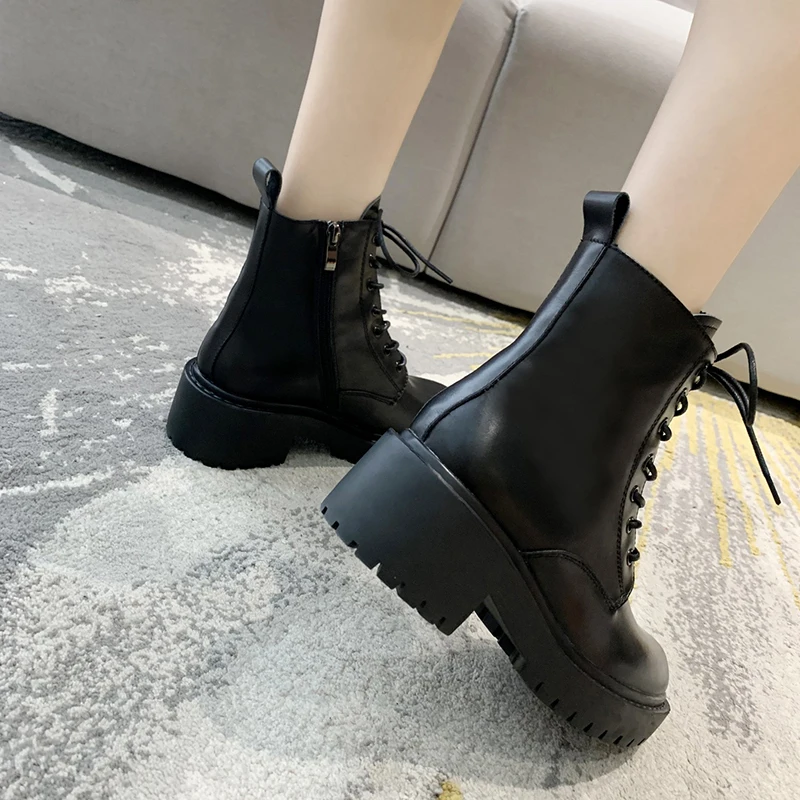 

Martin boots women's versatile British style high rise anti slip lace up short boots children's spring and autumn single boots
