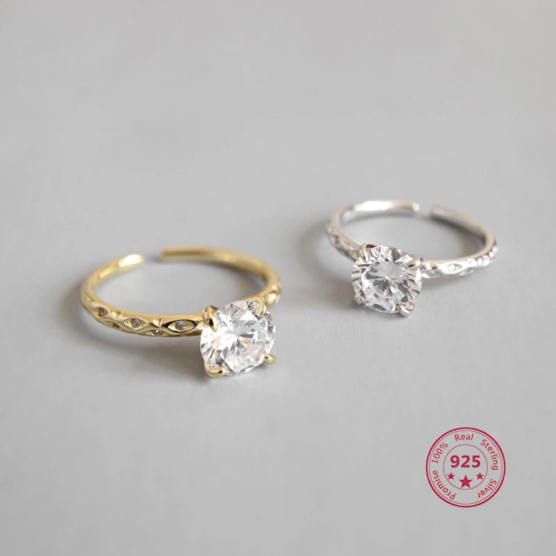 Женское кольцо из серебра 925 пробы с фианитом|Кольца| |