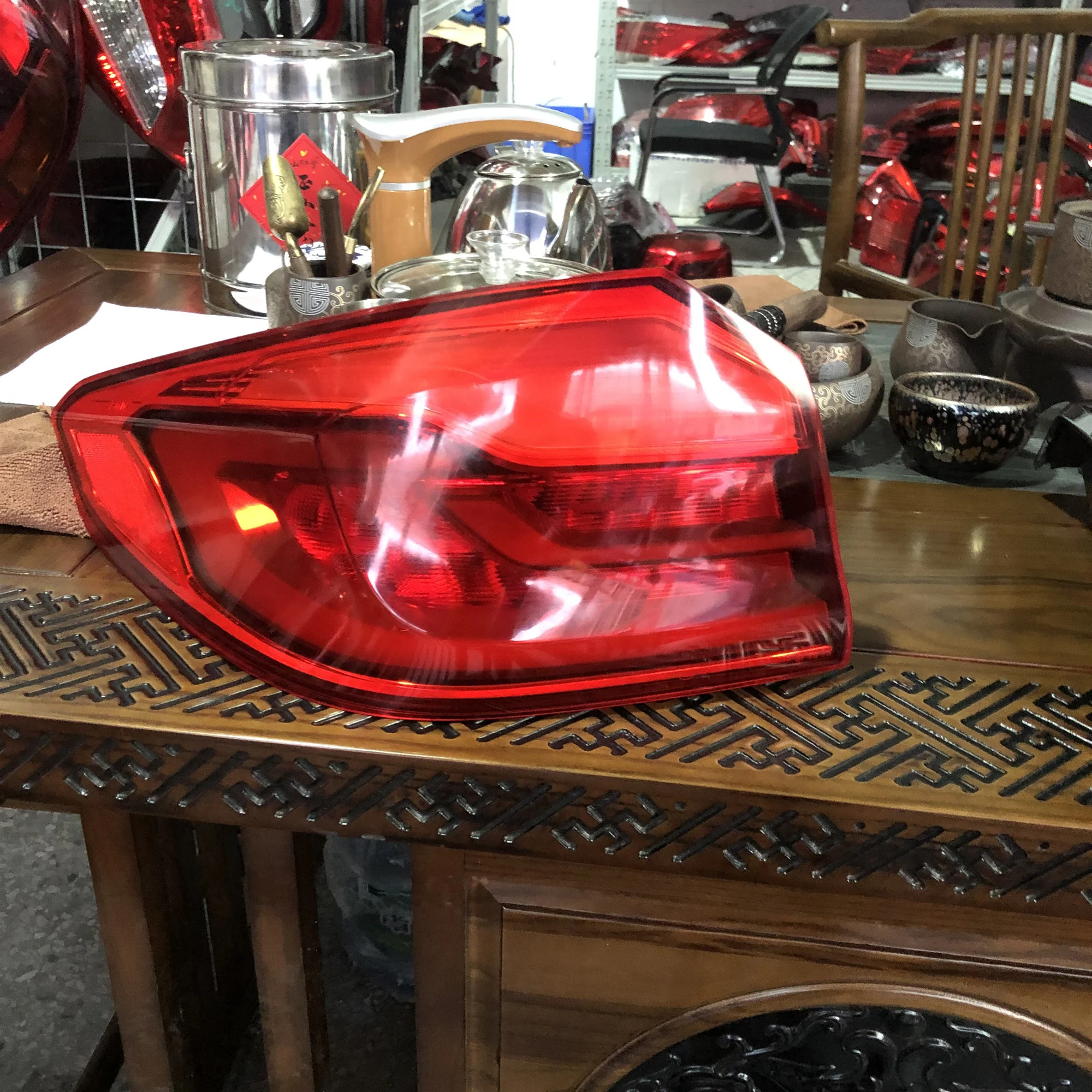 

eOsuns Left rear light for BMW 520d