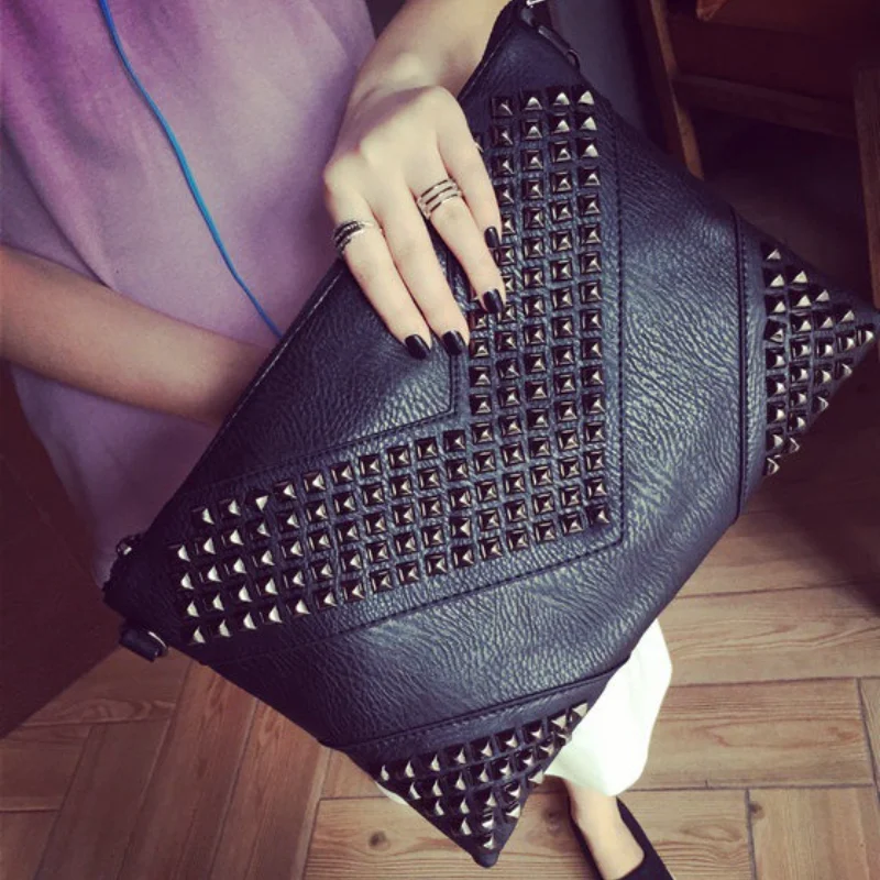 

Клатч для мужчин и женщин, роскошный брендовый дизайнерский клатч-конверт с заклепками, дамские сумочки из искусственной кожи, Повседневна...