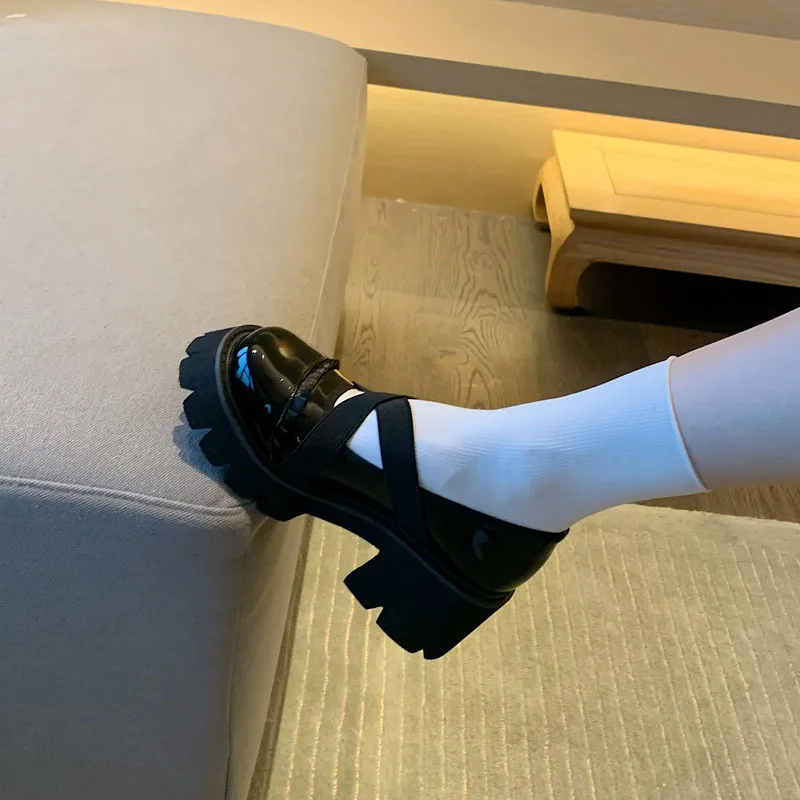 Retro Lolita Shoes Women Patent leather Harajuku Shoes Casual Creepers Punk Shoes Ladies Platform Pumps Gothic Black Heels