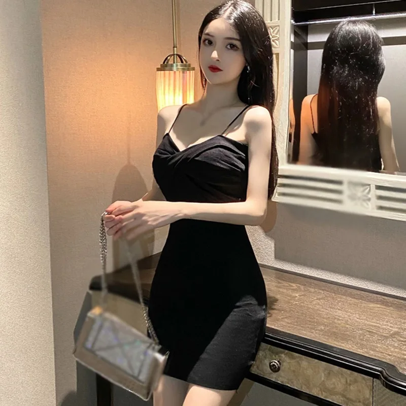 

Women's Summer Suspender Knitted Dress Summer Suspender Buttocks Show Thin Dress