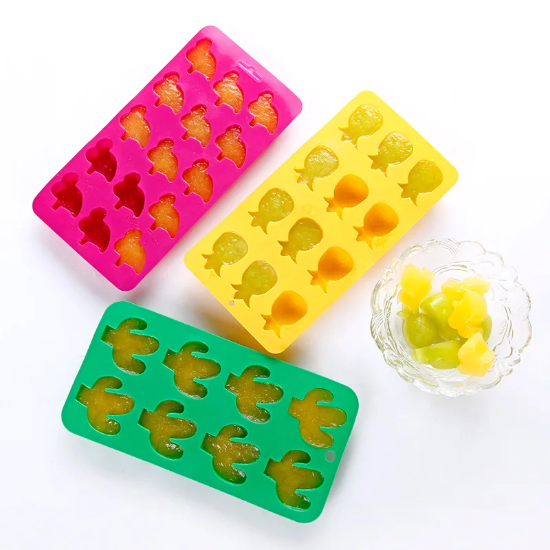 

1Pc DIY Ice Tray Mold Ice Cube Silicone Mold DIY Cactus Pineapple Penguin Jelly Mold Kawaii Kitchen