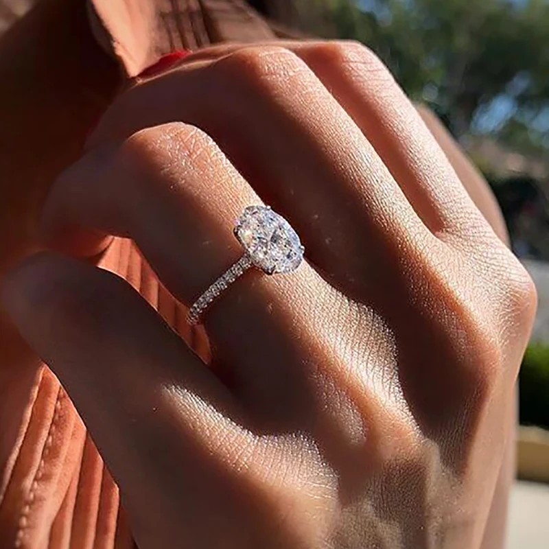 Женское свадебное кольцо с овальным кристаллом ювелирное изделие белого и