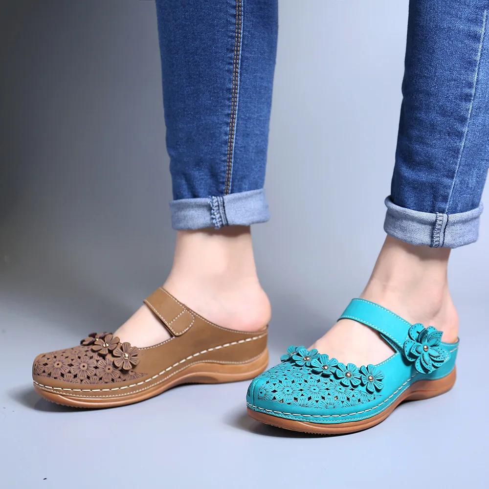 

Loozykit Women Flat Sandals Hollow Out Retro Flower Round Toe Ladies Shoes Plus Size Super Soft Female Buckle Slippers