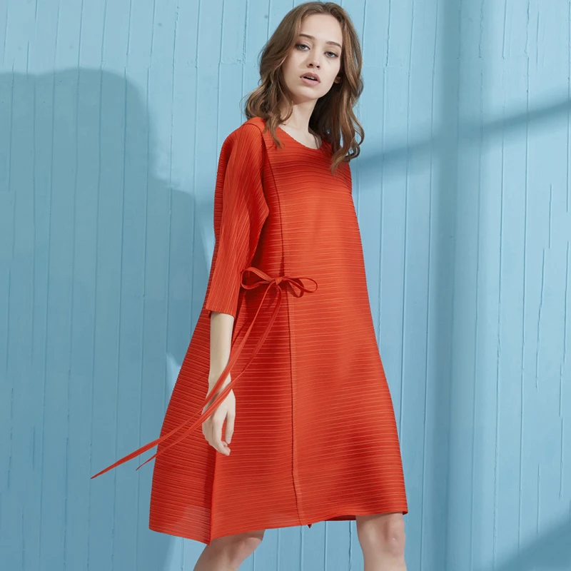 2020 summer new women's 3/4 sleeve midi dress Miyak fold Fashion plus size Loose and slim tie round neck Temperament A-line dres | Женская