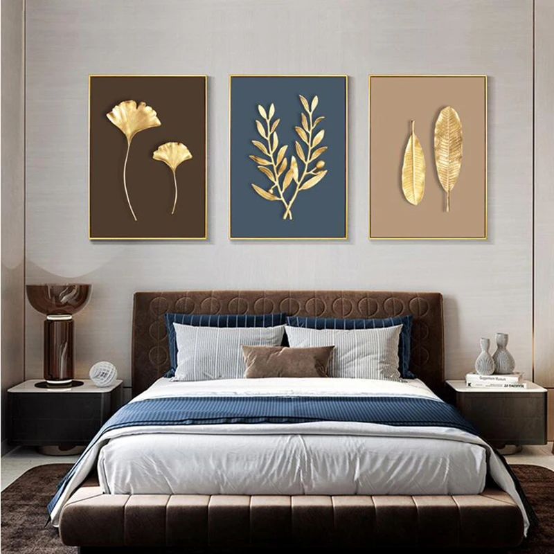 Картина на холсте с изображением золотых листьев и цветов