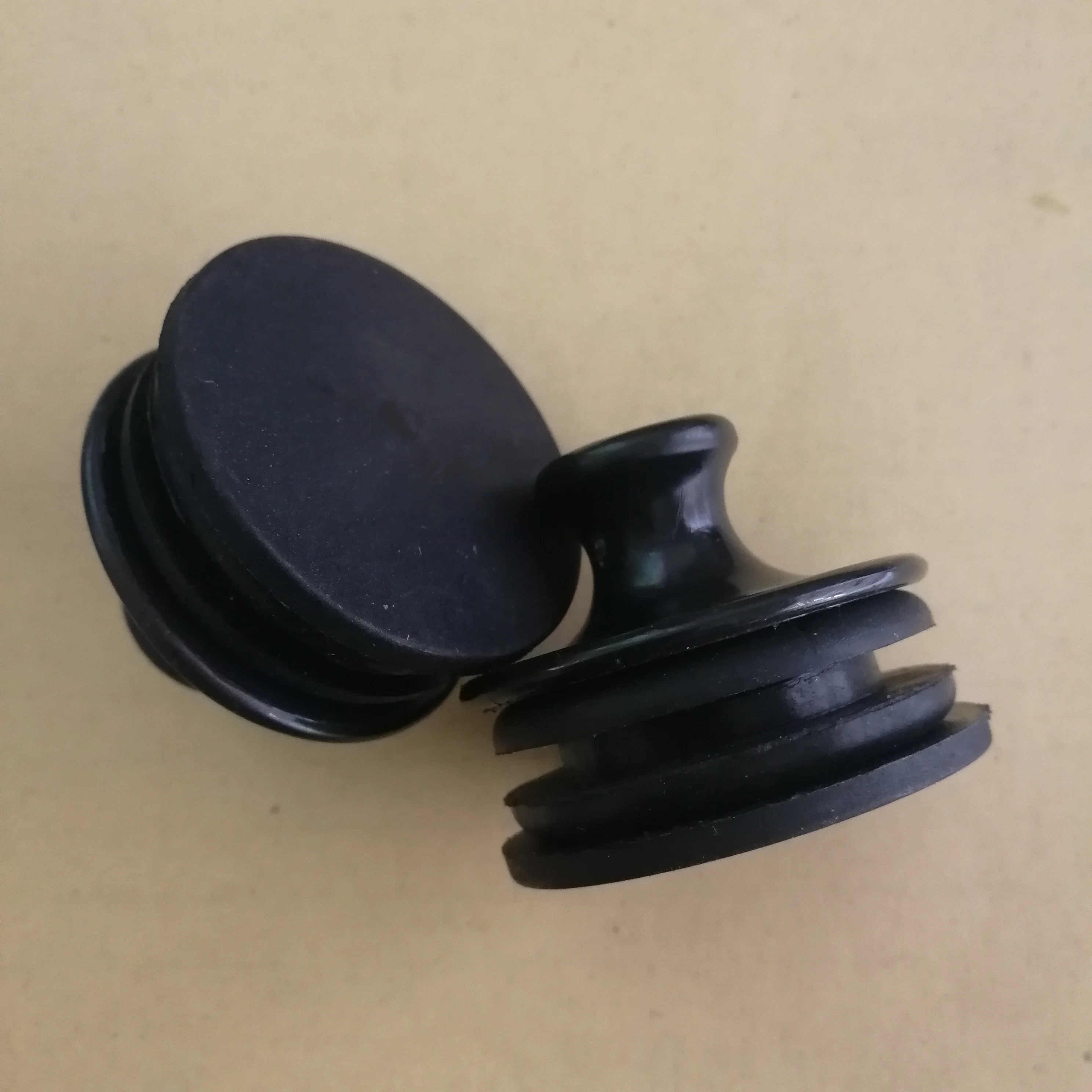 

Suitable for Komatsu PC Sany SY front lower glass stopper excavator pull plug plug plug plug plug accessories