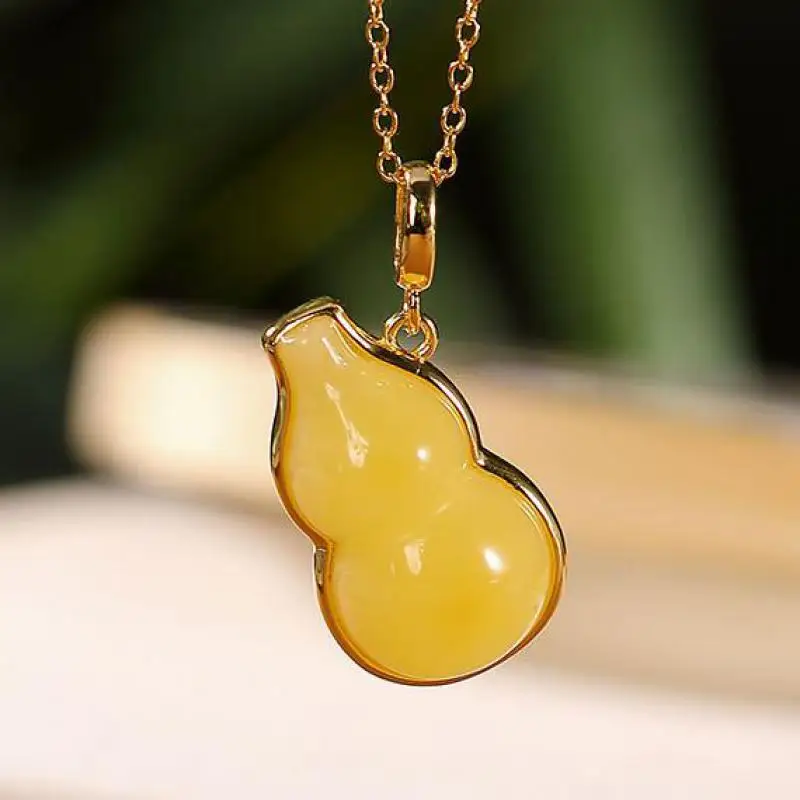 

Natural Baltic Amber Gourd Pendant S925 Sterling Silver Gold Plated Necklace Women Clavicle Chain Fashion Charms Lucky Amulet