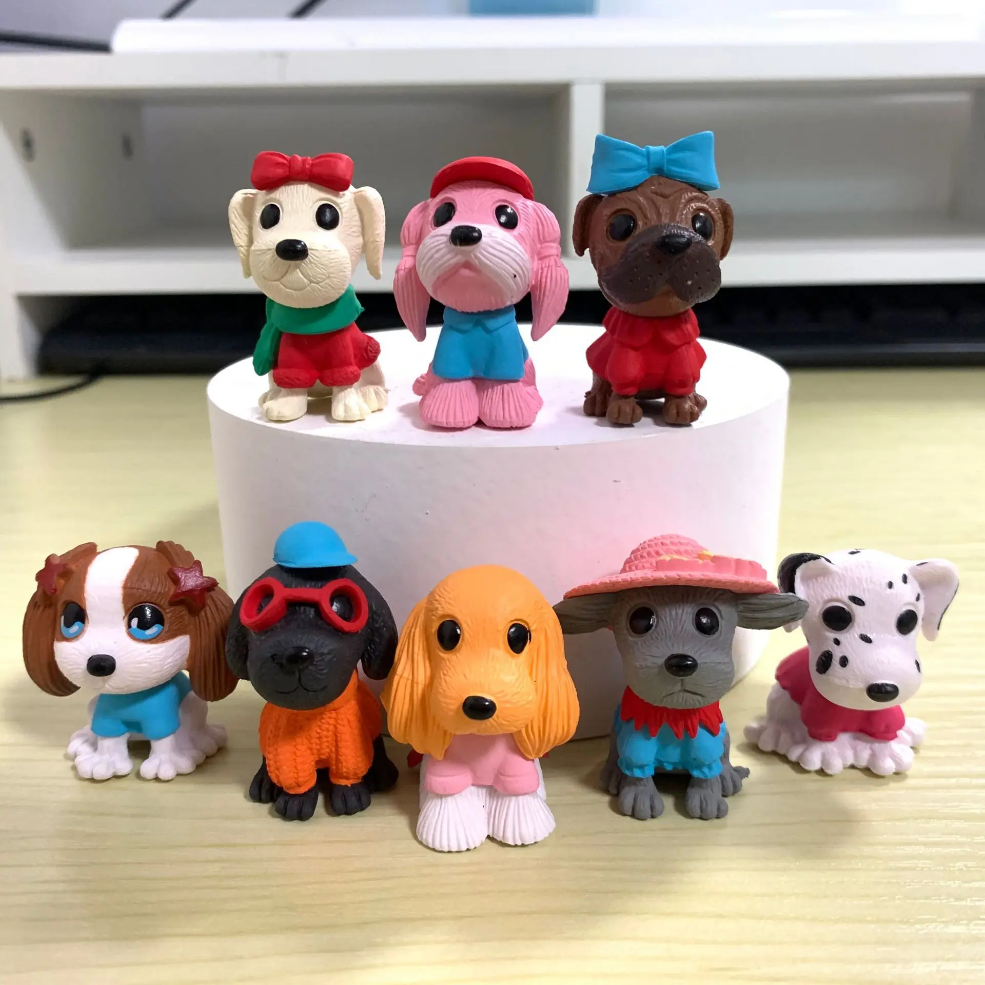 

8 шт./компл. Kawaii милая собака из мультфильма ПВХ декоративная модель автомобиля креативное DIY Украшение микро Ландшафтный Декор