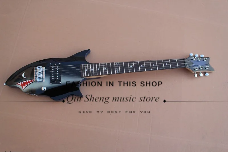 Электрическая гитара акулы с корпусом из липы кленовый гриф розового дерева