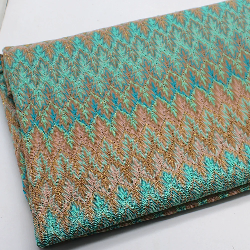 Трикотажная кружевная ткань Zig Zag 1 м для платья Зеленая волна полосатая крючком