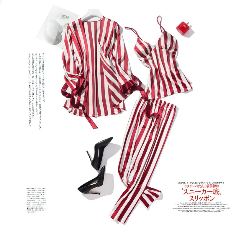 Пижамный комплект женский Шелковый Атласный из 3 предметов весна-лето 2020 |