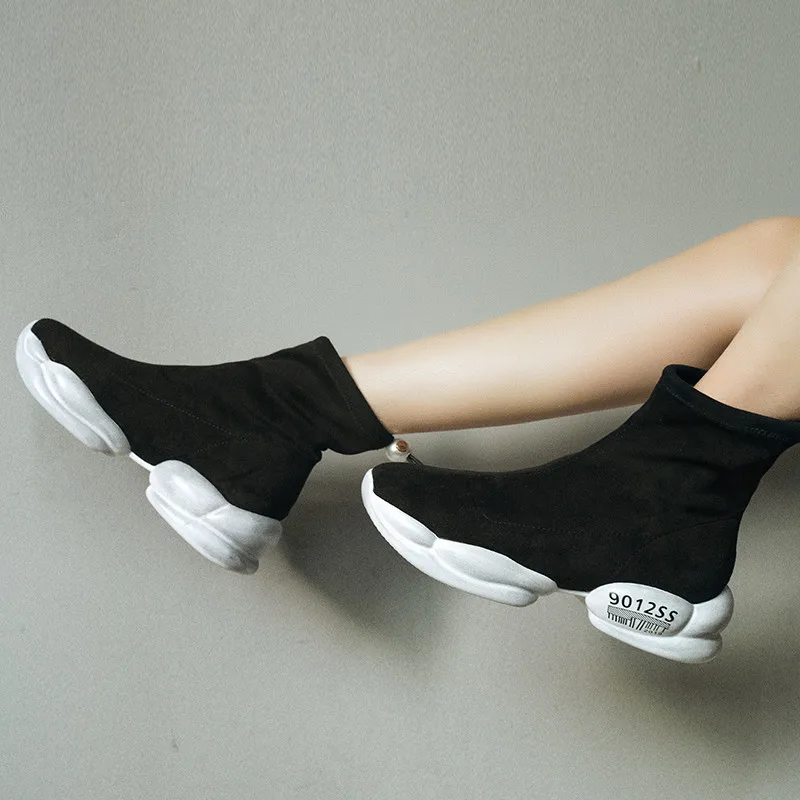 Женские кроссовки из флока FEDONAS черные эластичные на плоской платформе