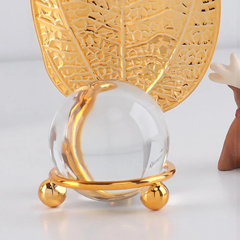 

1PCS Gold Leaf Crystal Ball Jewelry Desktop Decoration Decoration Home Decoration Accessories Bedroom Transparent Iron Statue