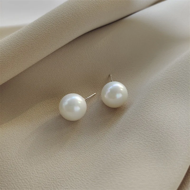 

Pearl Earrings Heart Round Shaped Simple Ear Rings Ear Rings for Women Stud Fashion Trendy Cute Earrings Korean and Japanese