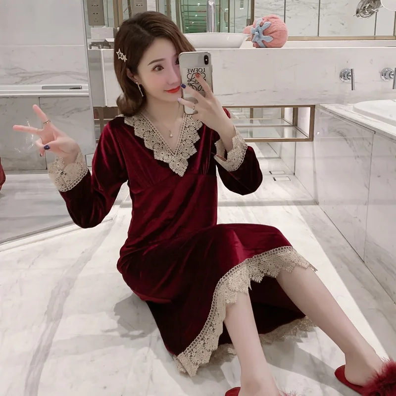 Women's Nightdress Autumn Winter Velvet Korean Luxury Solid Color Princess Long Sleeve Loose Home Clothes Sexy Nightgown