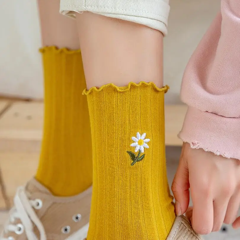 5/8 Pairs Fashion Wrinkle Cuff Women Cotton Embroidery Summer Ankle Socks Mustard Purple Girls Daisy Embroidered Ankle Socks