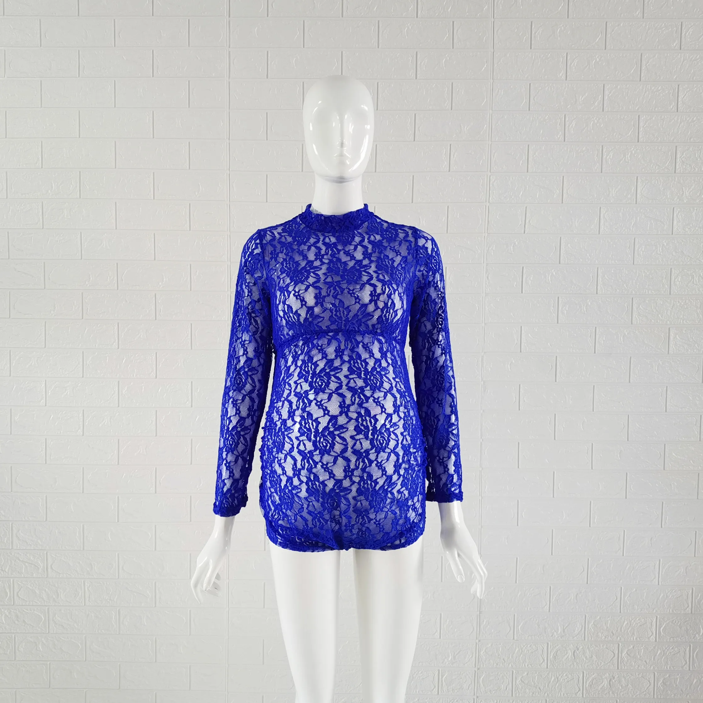 Прозрачный кружевной комбинезон для беременных с высокой горловиной и длинным