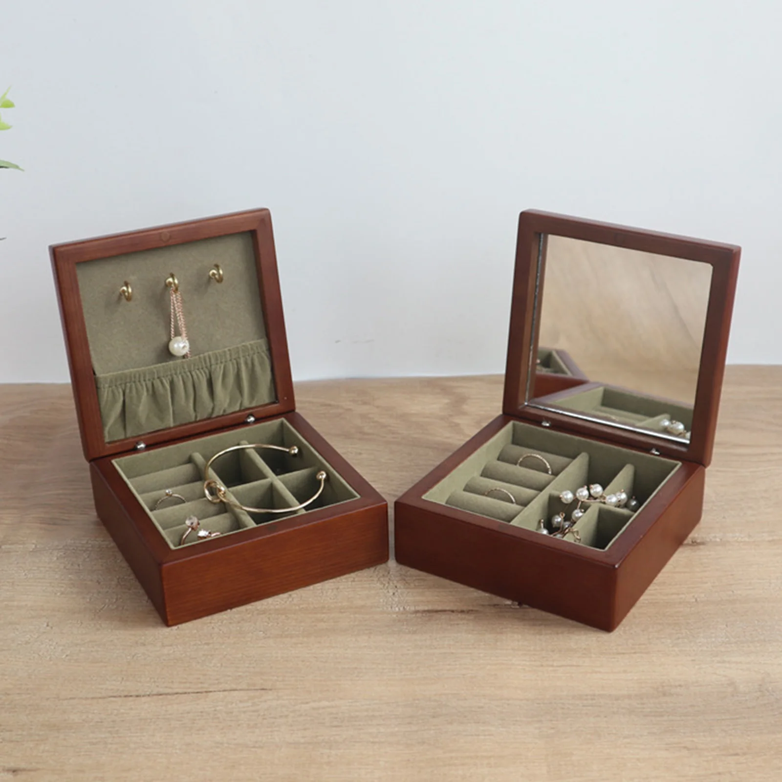 

Ladies Wooden Jewellery Display Box Square Travel Necklace Storage Container