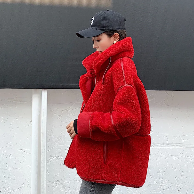 

Winter Women High Quality lambswool Fur OverCoats Luxury Short casual Thick Warm Plus Size Female 2019 red fashion
