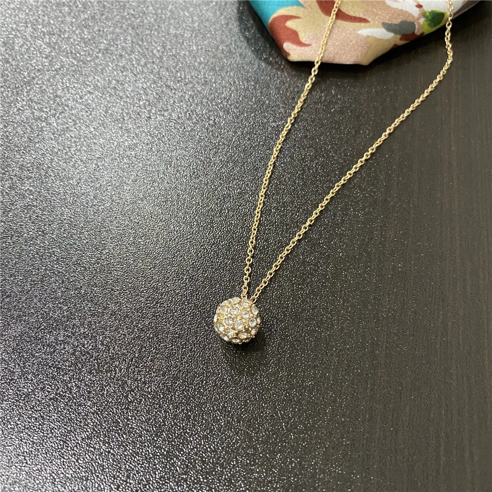 Милое милое маленькое ожерелье с кулоном в виде золотого шара кристаллами нежное