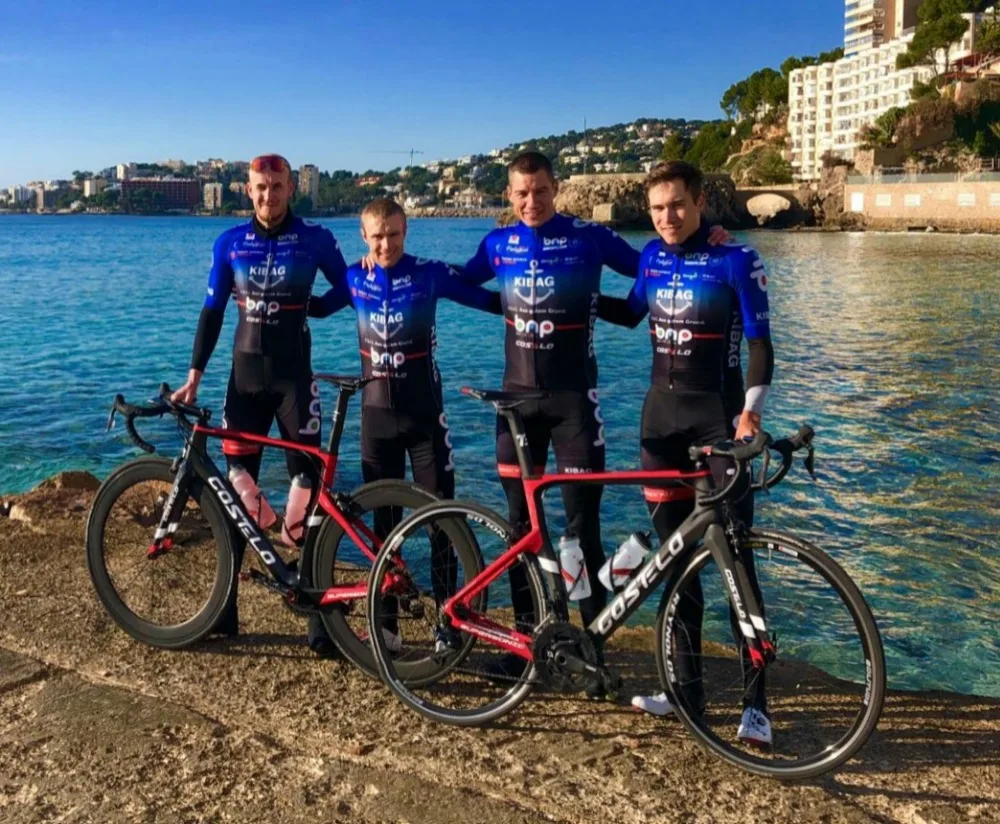 Команда Costelo BNP Swiss UCI одобренный велосипедист