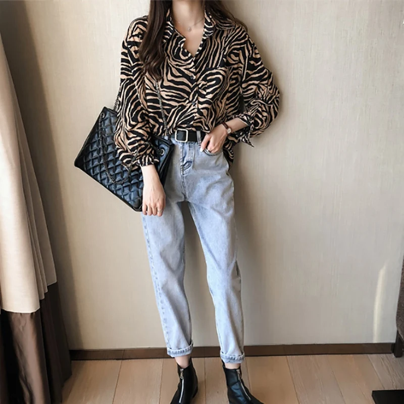 

Women' s Retro Striped Blouses Fashion All-match Casual Loose Concise Button Long Sleeve Blouses Tops