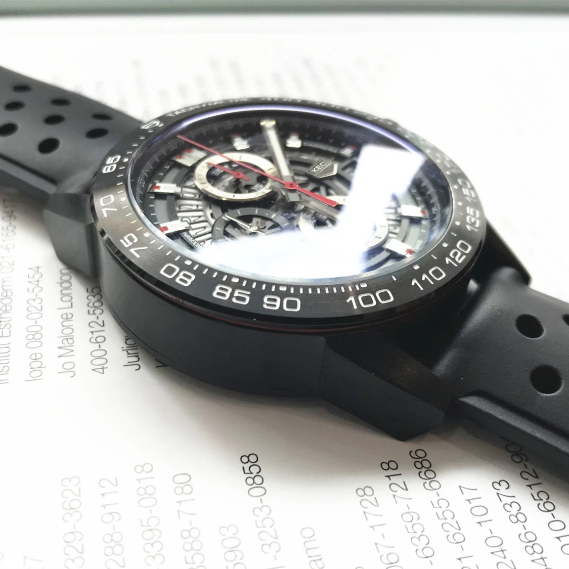 

Sports Chronograph Men's Luxury Brand Quartz Watch Calendar Luminous Hands Sapphire Crystal 45mm Large Dial Black Rubber Strap
