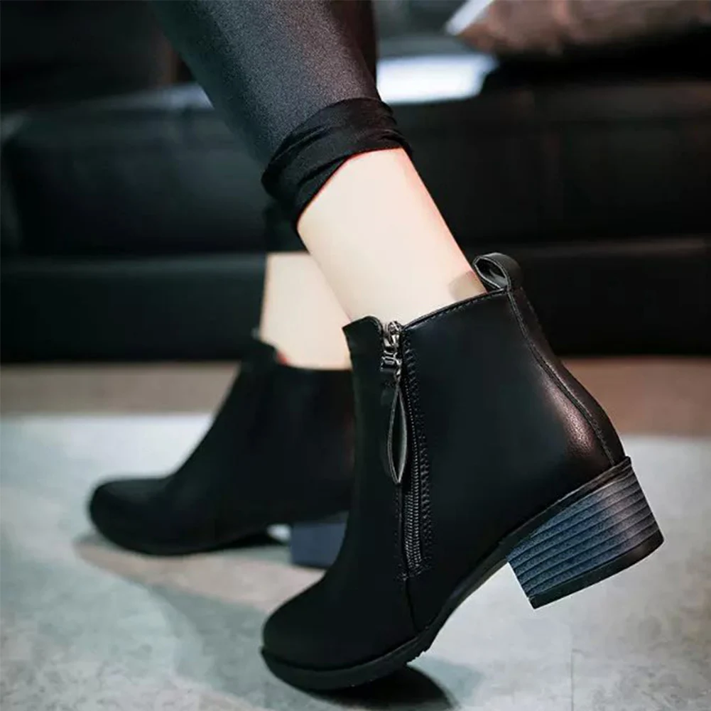 Повседневные теплые однотонные женские ботильоны с острым носком на молнии