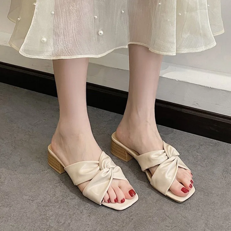 

Square heel Slippers Women Summer Female Shoes Luxury Slides Med Block 2021 Soft Designer Rome Hoof Heels PU Fashion Shoes Slipp