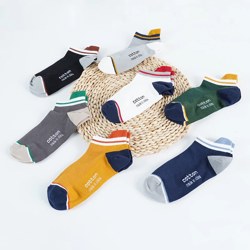 

4 Pairs Cotton Women Short Socks Fashion Breathable Soft Ankle Socks Comfortable Funny Summer Color Casual Sports Street Socks