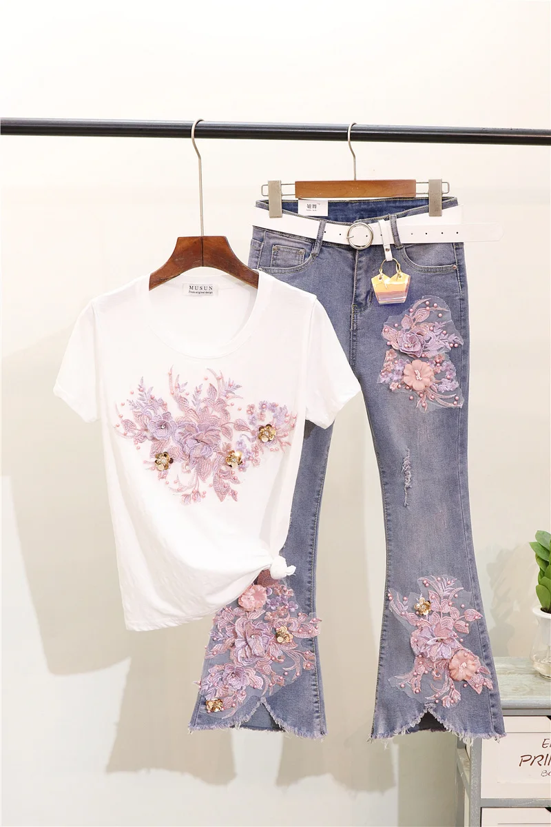Summer Flare Jeans Suit Women 2019 New Embroidered Stereo Flower Pull T-shirt + Holed Jeansv Denim Trousers Two-piece Lady | Женская
