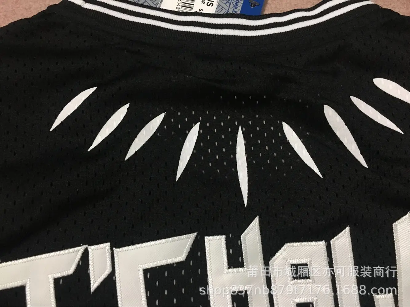 В настоящее время Спортивная майка NBA фильм версия 1 Мстители маска Пантеры черно-белые с узором ретро вышитые Bas