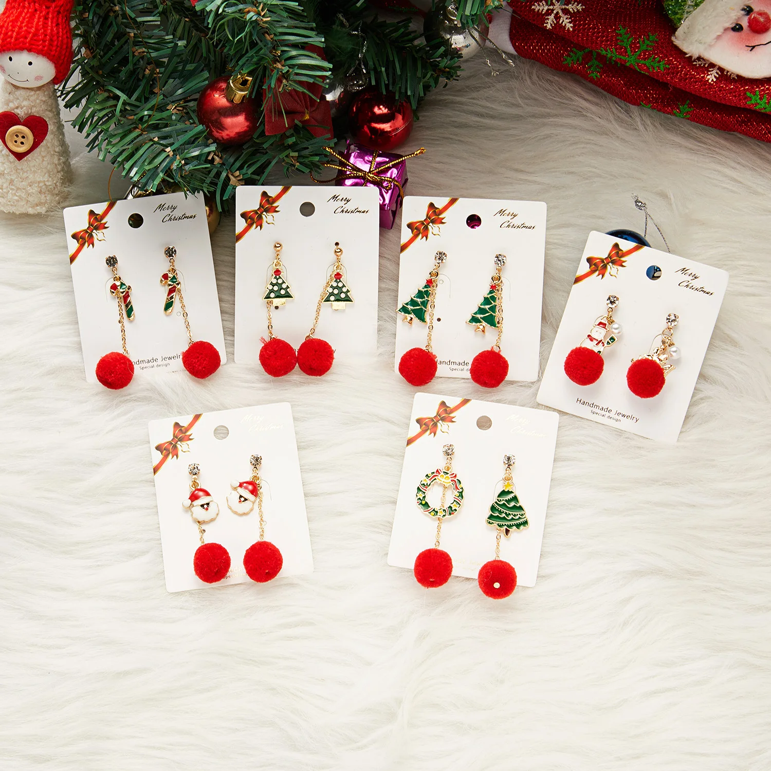 

2021 Cute Fashion Red Plush Ball Drop Earrings For Women Girls Santa Snowman Christmas Tree Party Jewelry New Year Gift