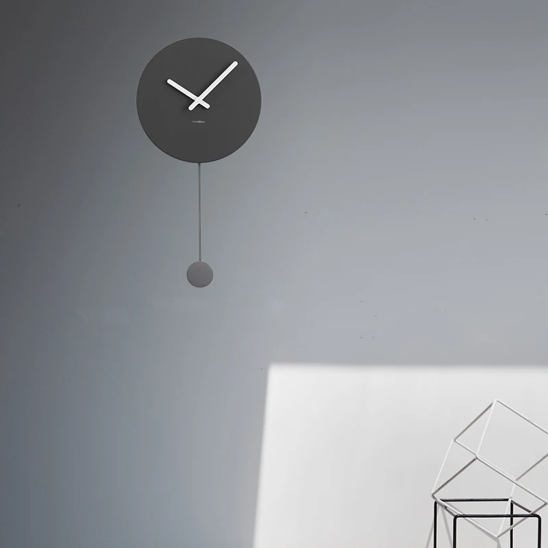 Настенные часы простые черные современные круглые бесшумные для гостиной