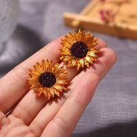 creative sunflower brooch creative temperament sunflower brooch plant flower sunflower brooch cartoon jewelry for friends