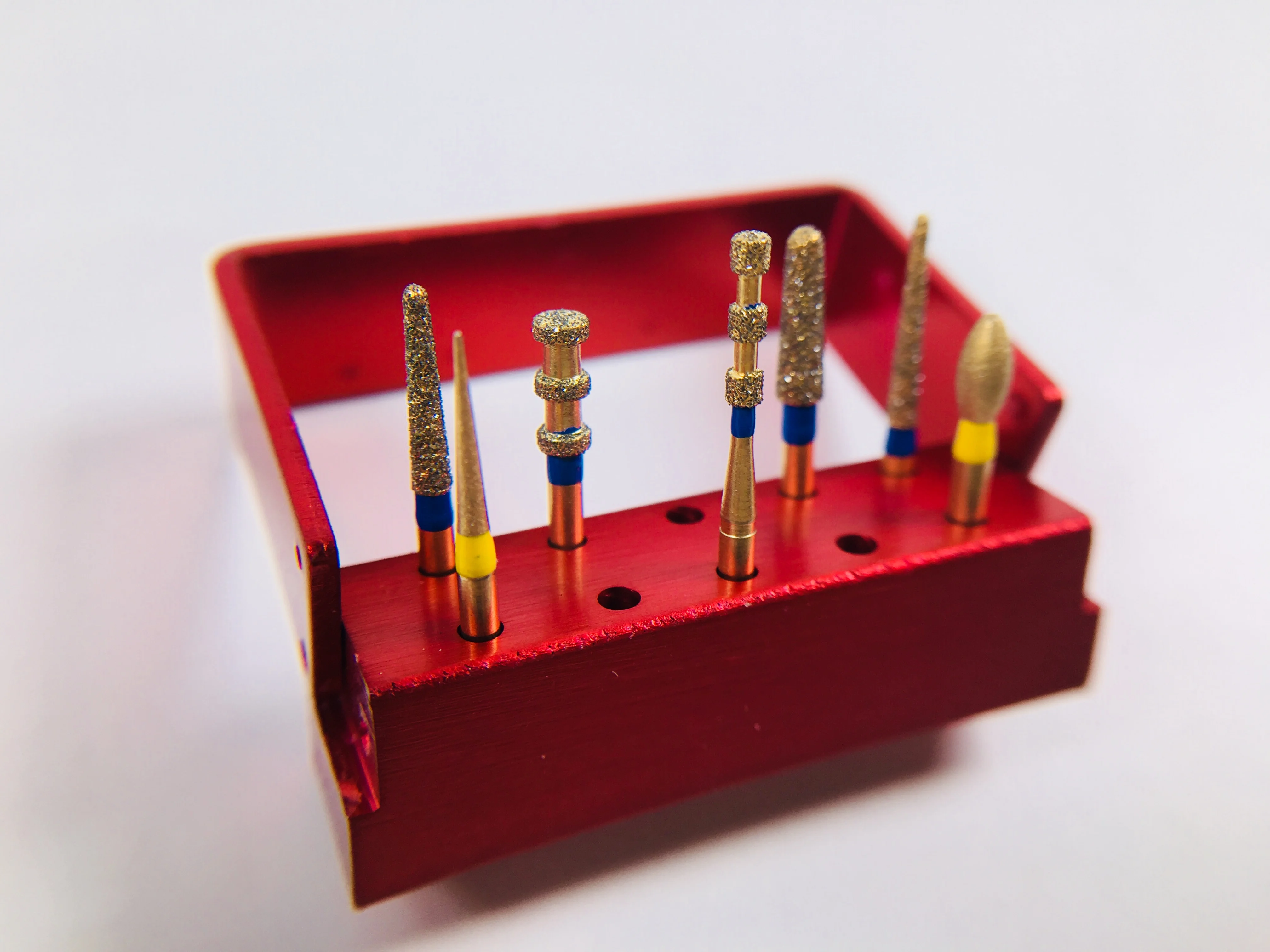 

7Pis/Kit Dental Diamond Burs Golden Porcelain Veneer Preparation Golden Plated Sharp 7 Models Blue Package Set