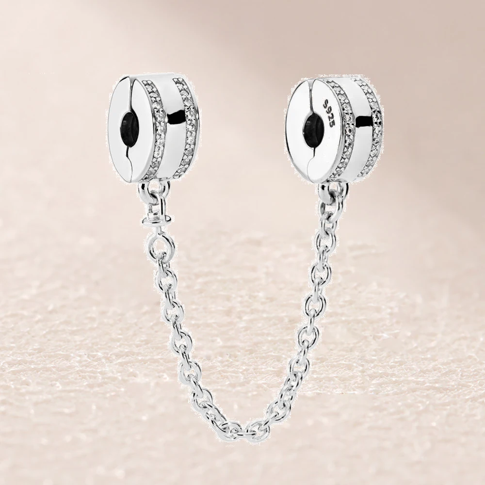 

792057CZ LOGO SAFETY CHAIN