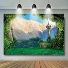 Фон для детской фотосъемки с изображением сказочной долины, леса, зеленой травы, пола, горы, голубого неба