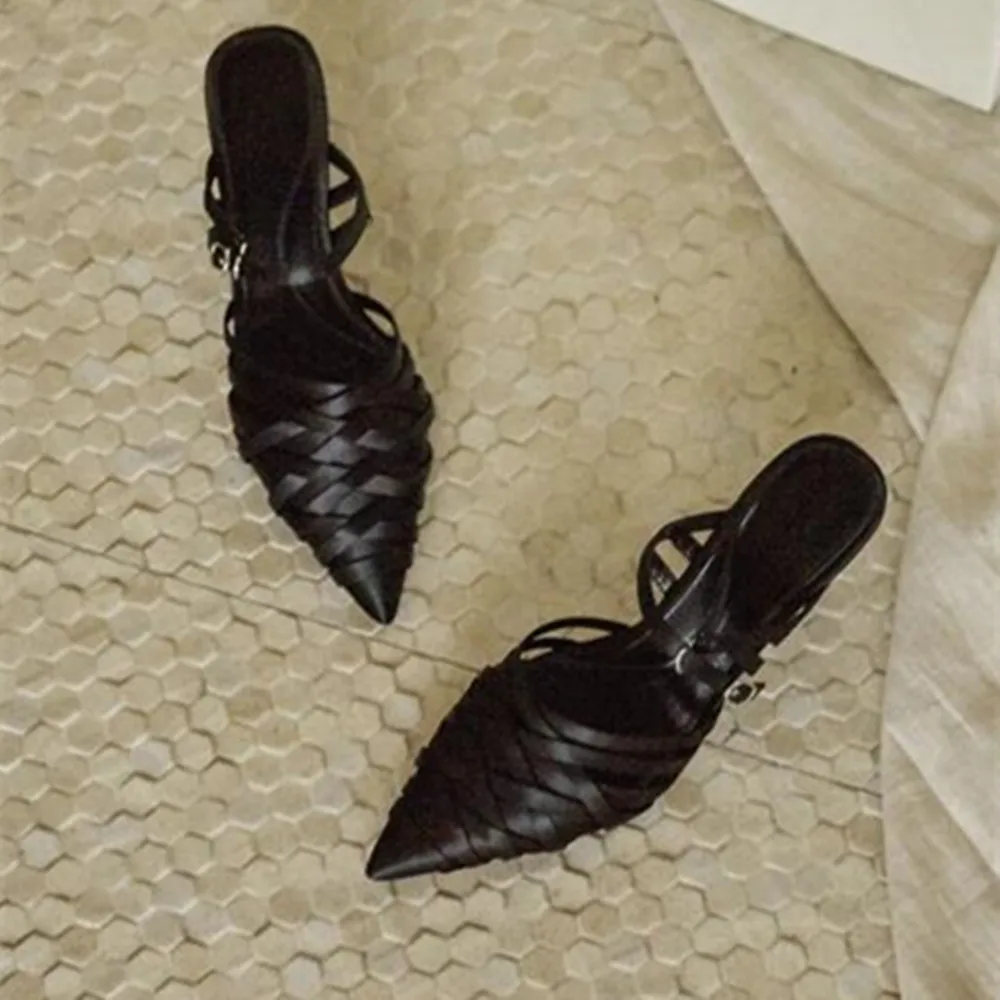 Женские атласные шлепанцы со скульптурным каблуком элегантные черные деловые