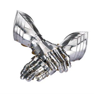 Real-Life Wearable Medieval Gothic Stainless Steel Hand Guard Armor Anime Cos Performance Props Knight Equipment