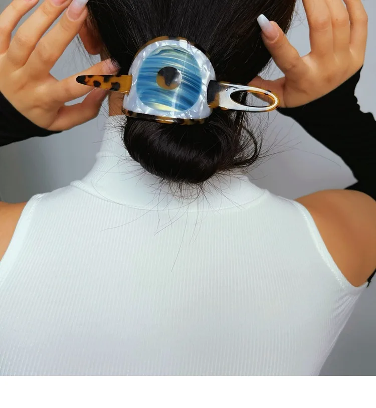 

2021 Summer Korea Evil Eye Big Hairpin Back Of Head Hair Claws Trendy Funny Hair Stick Hair Accessories For Women Girl Daily